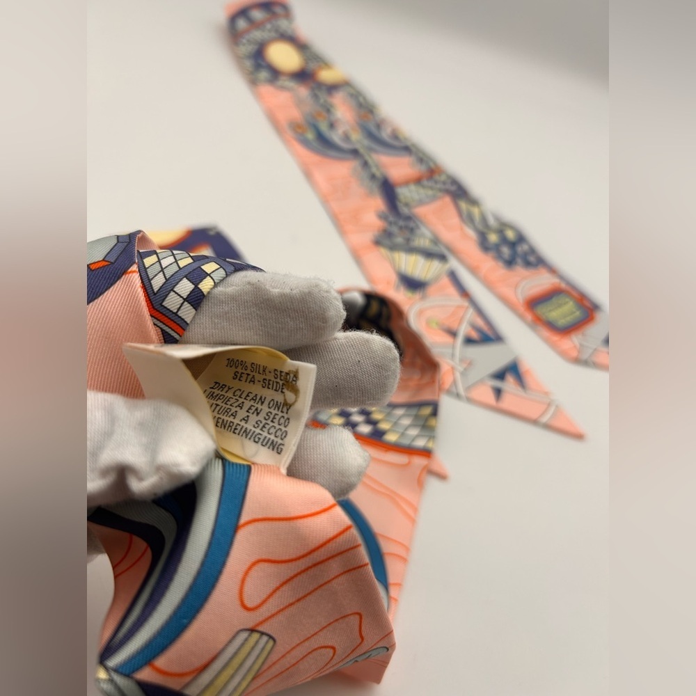 Hermes Twilly Set Of 2 Scarf Odyssey Rose Pale bleu Multi-color Silk NWT No Box - Picture 8 of 8